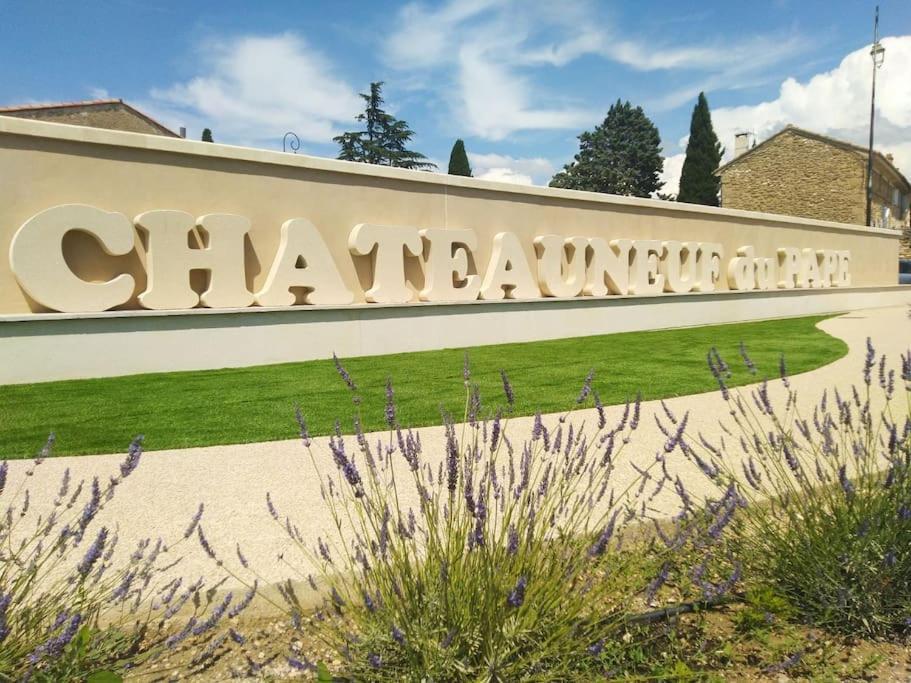 Maison De Village Châteauneuf-du-Pape Exteriör bild